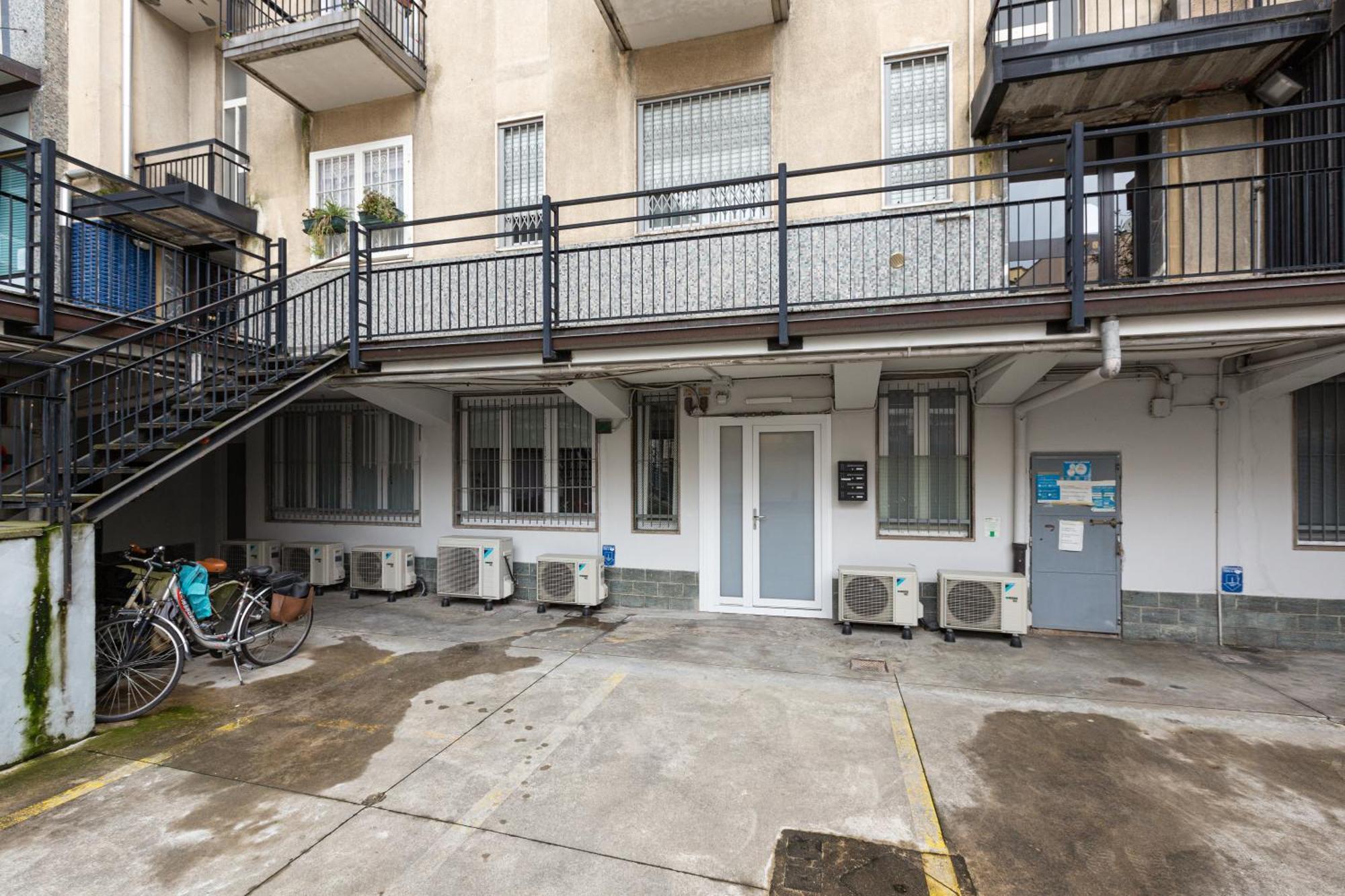 Insubria Park - Pastel Color Apartment! 米兰 外观 照片